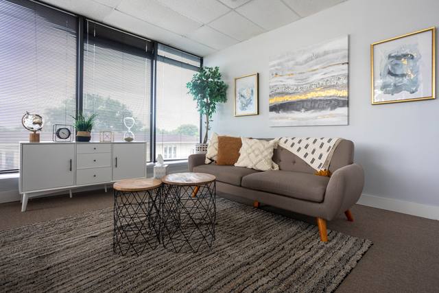 Plantation therapy office